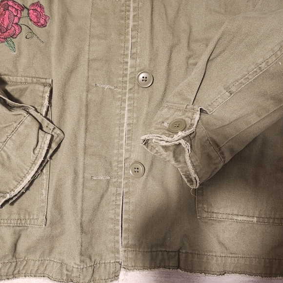 Army green jacket with pink floral pattern - Picture 5 of 5